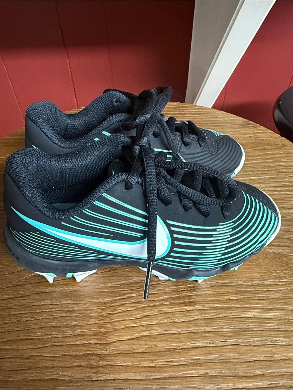 Nike Fastflex softball Black and Teal Athletic Shoes